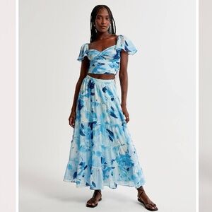 Abercrombie and Fitch Floral Blue Maxi skirt size medium
